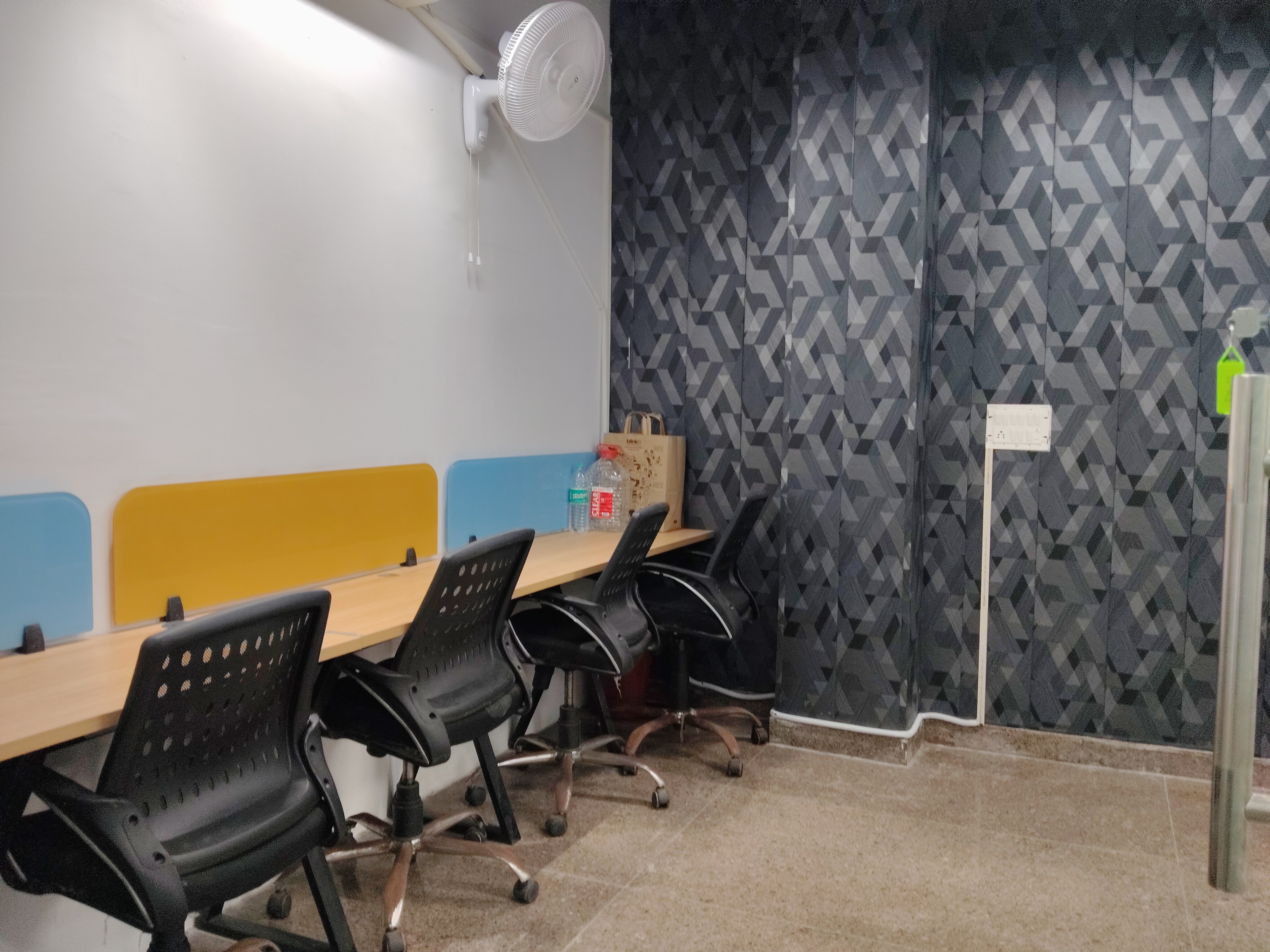 Office Space For Rent in Royal Project 