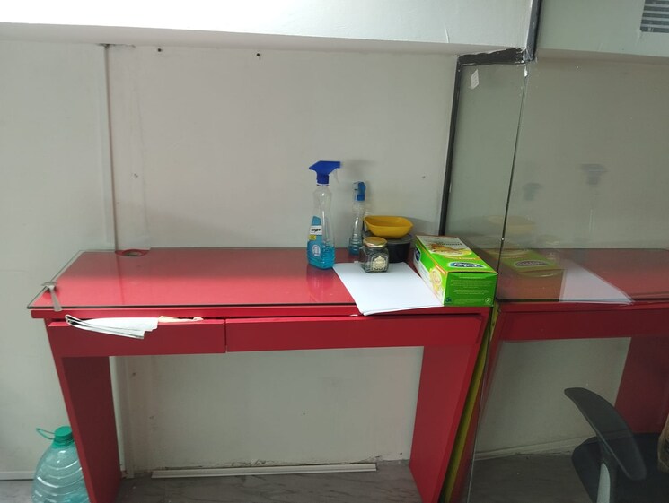 Team Area, rustomjee-eaze-zone-mall Commercial Office Space 150 Sq.Ft. In Malad West Mumbai 9007312