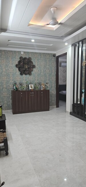 Bathroom in 2 BHK Apartment at DLF Regency Park I, Dlf Phase iv – for Sale