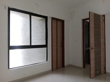 Room in 2 BHK Apartment at Wadhwa Wise City, Old Panvel – for Rent