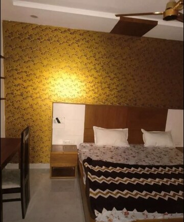 Bedroom in 5 BHK Builder Floor at Ambala Highway – for Rent