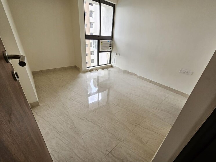 Room, lodha-crown-quality-homes 1 Bedroom 317 Sq.Ft. Apartment In Majiwada Thane 9007387