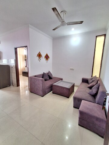 Living Room in 4 BHK Penthouse at DLF Hamilton Court, Sector 27 – for Sale