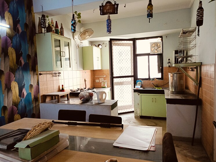 Kitchen, design-arch-ehomes 2.5 Bedroom 1425 Sq.Ft. Apartment In Surajpur Greater Noida 9007419