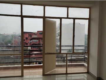 Room in 2 BHK Apartment at Lotus Homz, Sector 111 – for Rent