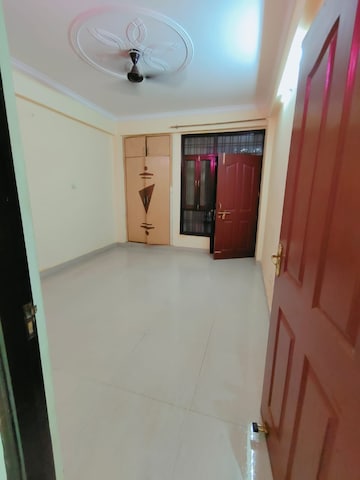 Room in 4 BHK Apartment at Central Park 3 Flower Valley, Sohna Sector 33 – for Sale