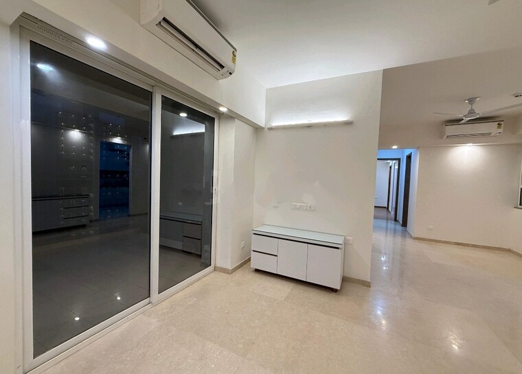 Room, godrej-woods 3 Bedroom 1545 Sq.Ft. Apartment In Sector 43 Noida 9007445