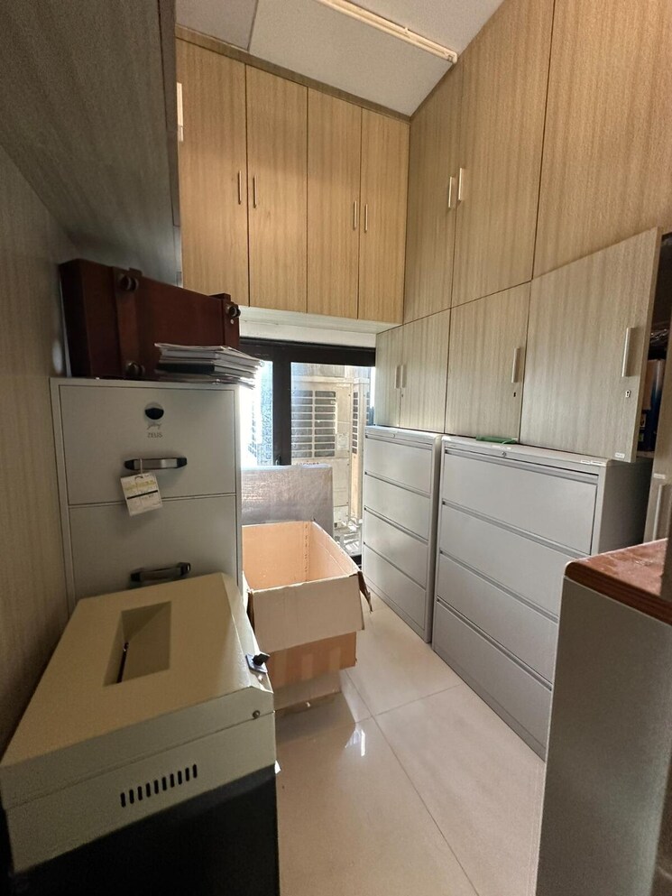 Kitchen, prabhadevi Commercial Office Space 4600 Sq.Ft. In Prabhadevi Mumbai 9007438