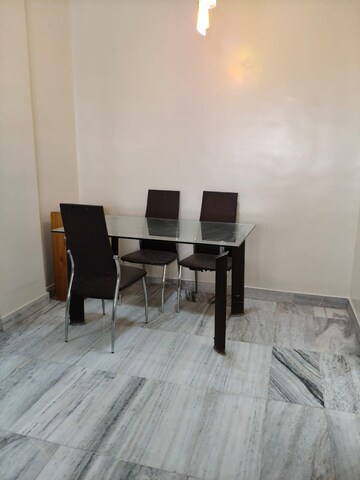 Room in 2 BHK Apartment at Garden Avenue, Nerul Sector 21 – for Rent