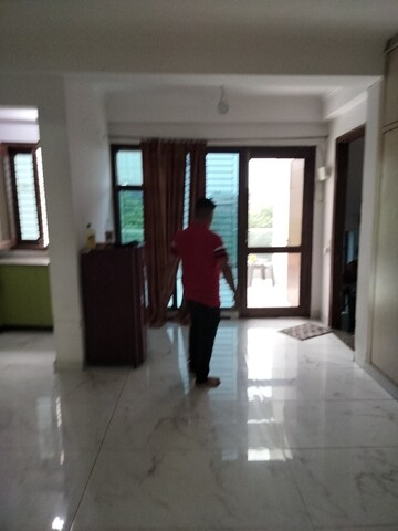 Building Lobby in 2 BHK Independent House at RWA Apartments Sector 52, Sector 52 – for Rent