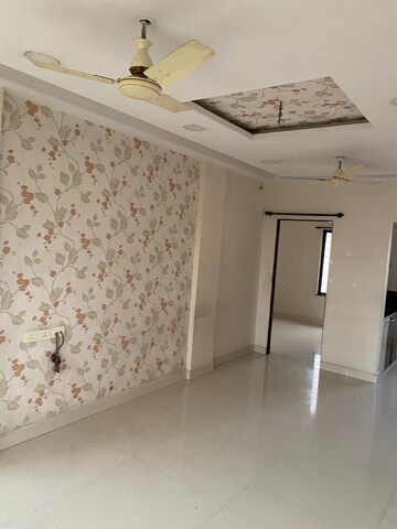 Room in 3 BHK Apartment at Pratap Nagar – for Rent