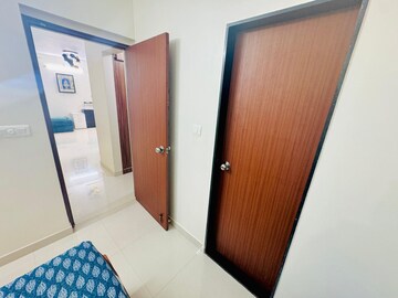 Bedroom in 2 BHK Apartment at Royal Oasis, Malad West – for Rent