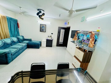 2 BHK Apartment For Rent in Royal Oasis, Malad West