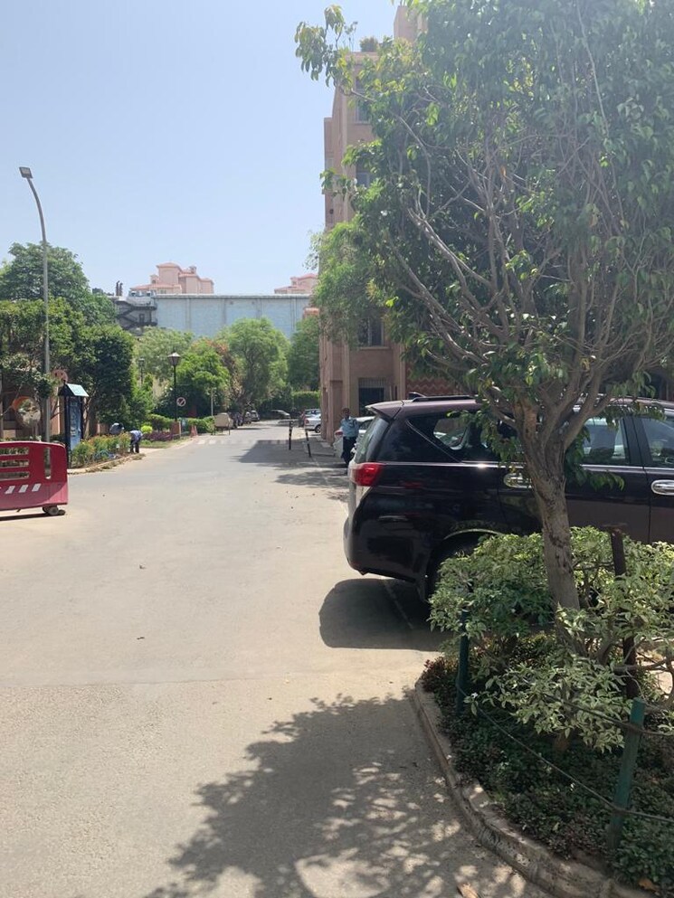  Parking, vatika-india-next  246 Sq.Yd. Plot In Sector 82 Gurgaon 9007499