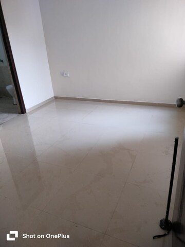 Room in 2 BHK Apartment at Shree Vardhman Green Court, Sector 90 – for Sale