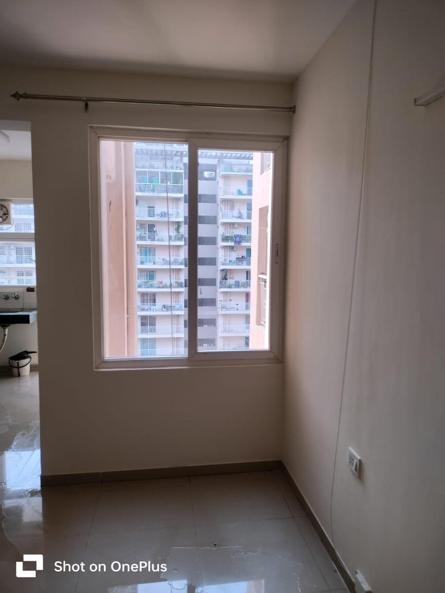 2 BHK Apartment For Sale in Shree Vardhman Green Court