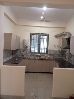 Kitchen in 4 BHK Villa at Amrapali Leisure Valley, Tech Zone 4 Greater Noida – for Sale