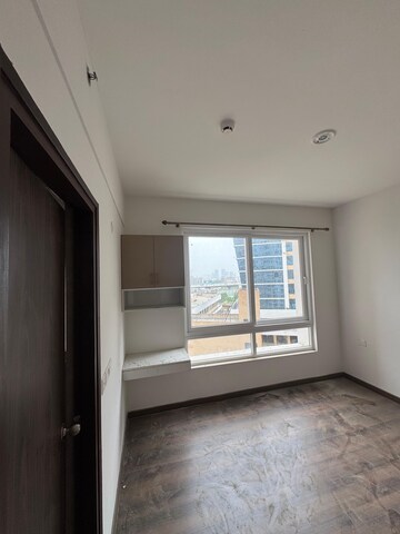Room in 2 BHK Apartment at Hero Homes Gurgaon, Sector 104 – for Rent
