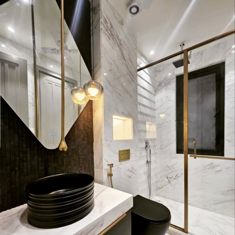 Bathroom, defence colony 4 Bedroom 2700 Sq.Ft. Builder Floor In Defence Colony Delhi 9007553