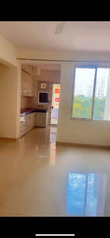 Room in 2 BHK Apartment at Shree Vardhman Green Court, Sector 90 – for Rent