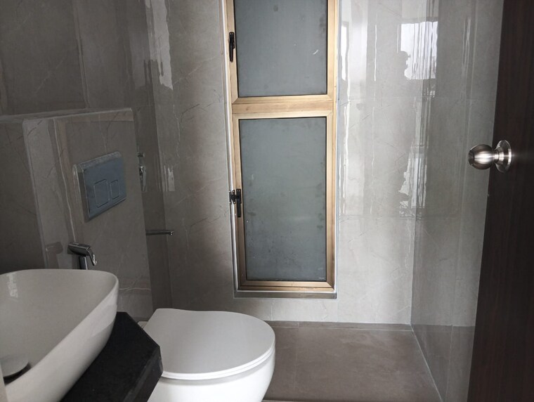 Bathroom, raymond-ten-x-era 2 Bedroom 711 Sq.Ft. Apartment In Pokhran Road No One Thane 9007598