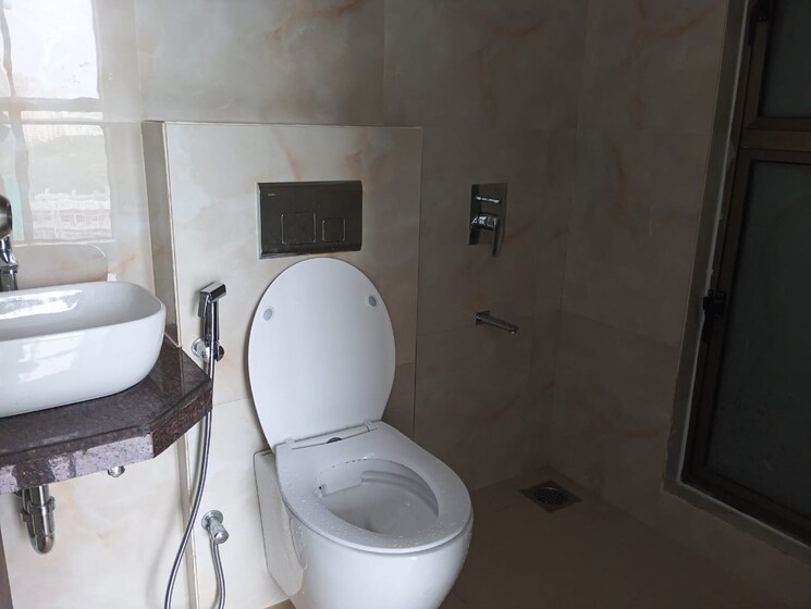 Bathroom, raymond-ten-x-era 2 Bedroom 711 Sq.Ft. Apartment In Pokhran Road No One Thane 9007598