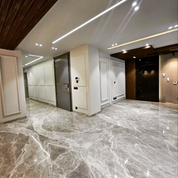 Room in 4 BHK Independent House at Defence Colony – for Sale