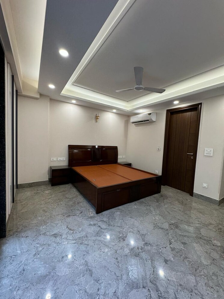 Bedroom, greater kailash i 4 Bedroom 300 Sq.Yd. Apartment In Greater Kailash I Delhi 9007597
