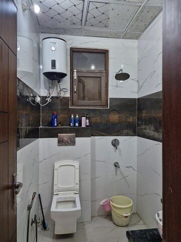 Kitchen in 3 BHK Builder Floor at Shakti Khand 2 – for Rent