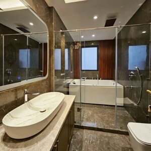 Team Area in 4 BHK Builder Floor at South Extension ii – for Sale