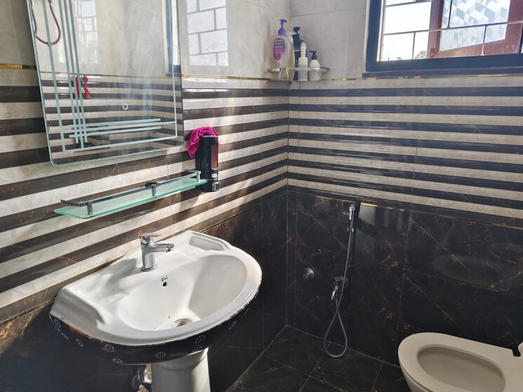 Bathroom, morabadi 1 Bedroom 700 Sq.Ft. Apartment In Morabadi Ranchi 9007645