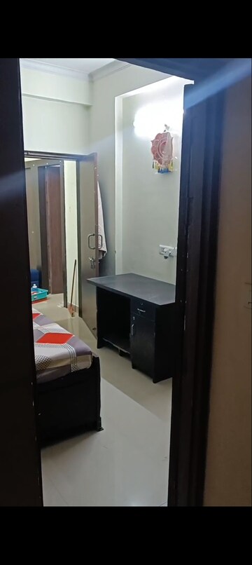 Room in 2 BHK Apartment at Vrindavan Yojna – for Rent