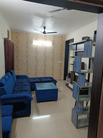 Team Area in 2 BHK Apartment at Vrindavan Yojna – for Rent