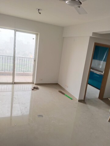 Room in 2 BHK Apartment at Ansal Height 86, Sector 86 – for Rent