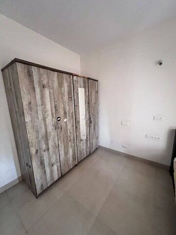 Room in 2 BHK Apartment at Aspen Park, Goregaon East – for Rent