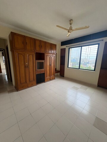 Room in 2.5 BHK Apartment at Clover Heights, Wanowrie – for Sale