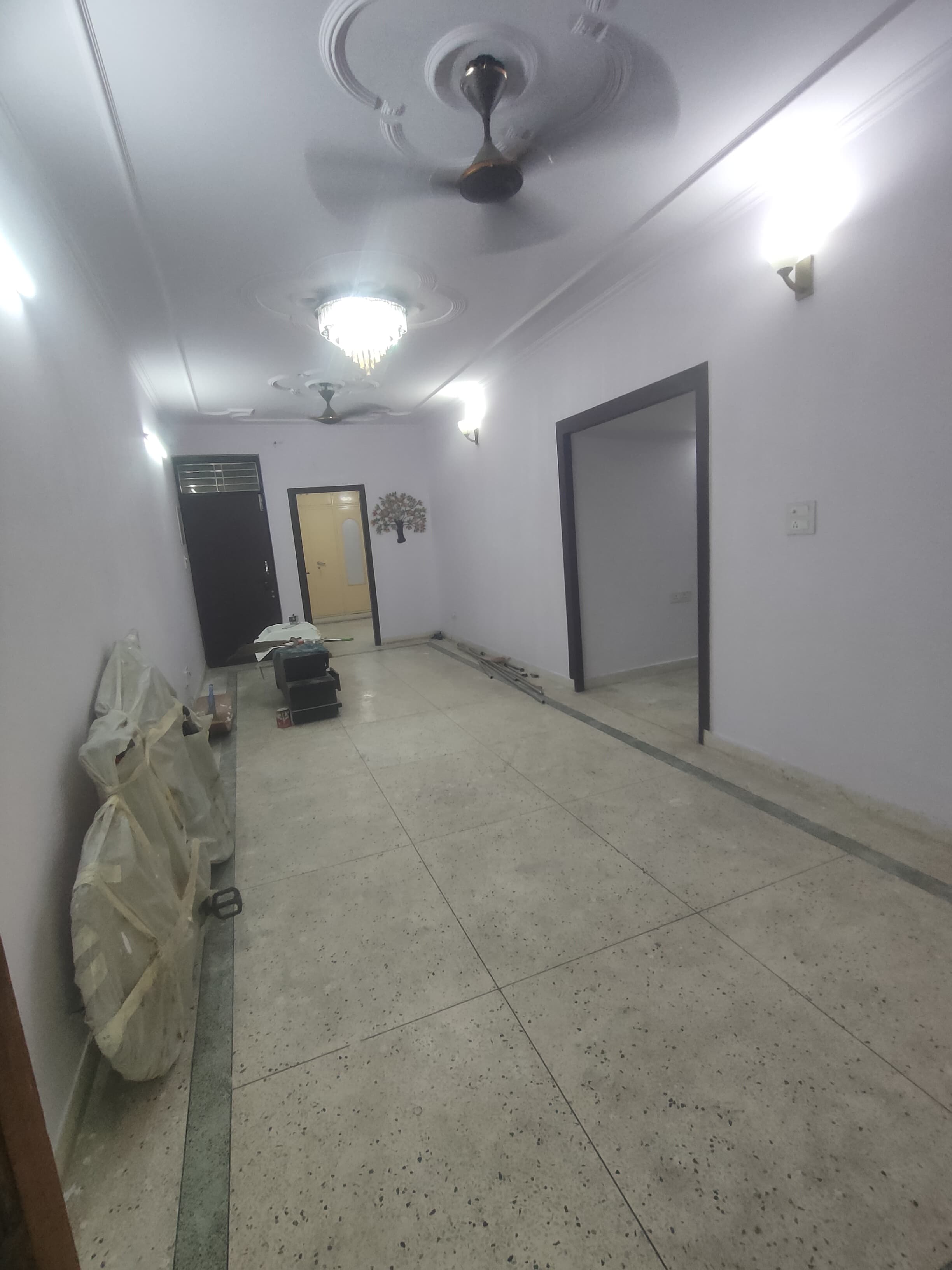 3 BHK + Extra Room Apartment For Rent in Nishat Apartment Sector 1