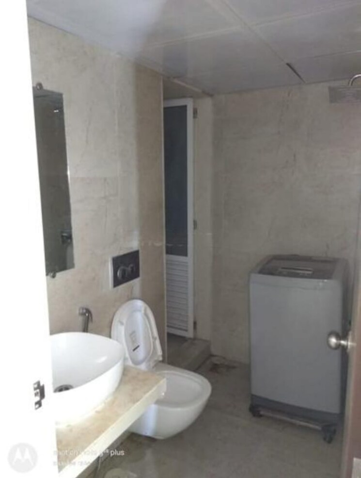 Bathroom, dosti-oak 2 Bedroom 575 Sq.Ft. Apartment In Kolshet Industrial Area Thane 9007803