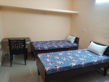 Room in 1 RK Independent House at Sector 62 – for Rent