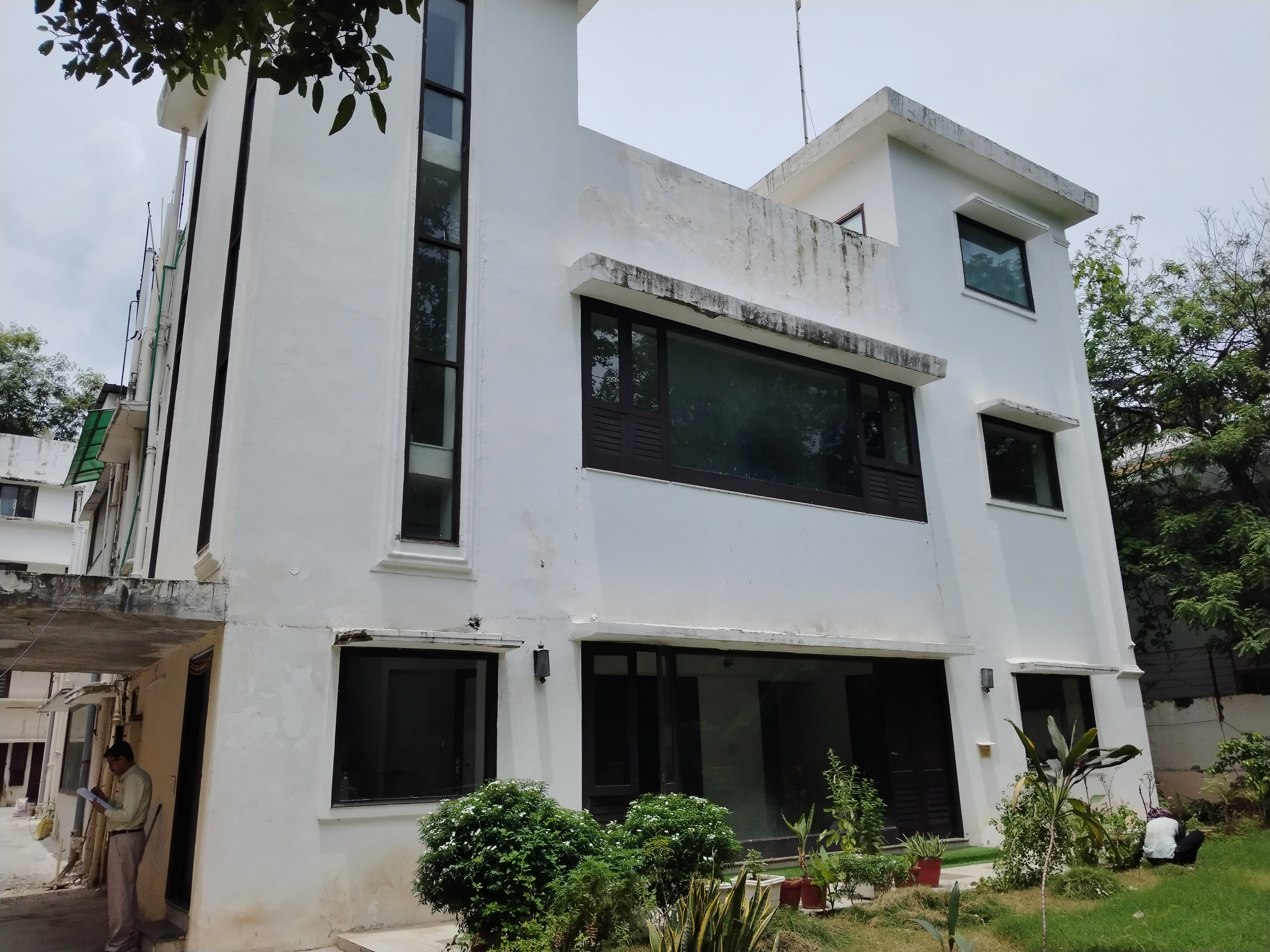 6+ BHK + Pooja Room,Servant Room,Study Room,Extra Room Independent House For Rent in Boutique Residential Apartments C-1 9