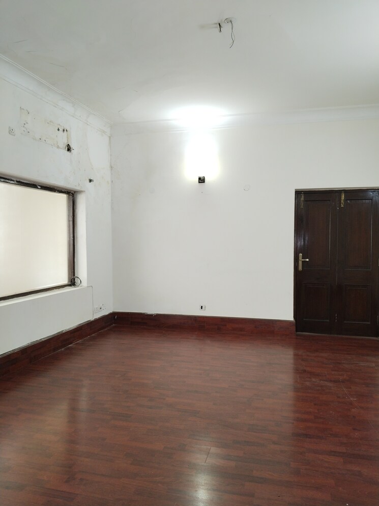 Room, boutique-residential-apartments-c-1-9 6+ Bedroom 6000 Sq.Ft. Independent House In Hauz Khas Delhi 9007827