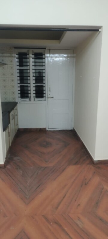 Room in 1 BHK Builder Floor at Koramangala – for Rent