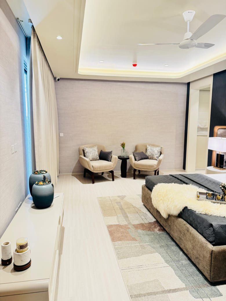 4 BHK + Extra Room Apartment For Sale in Marbella Twin Towers 
