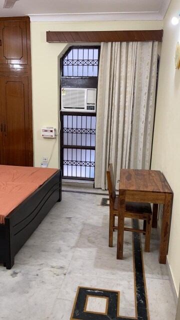 Balcony in 3 BHK Builder Floor at Milestone 32nd Avenue, Sector 15 – for Rent