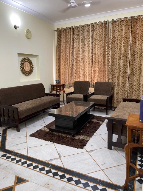 3 BHK 1800 Sq.Ft. Builder Floor in Milestone 32nd Avenue