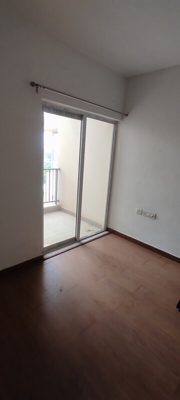 Room in 3 BHK Apartment at Faizabad Road – for Rent
