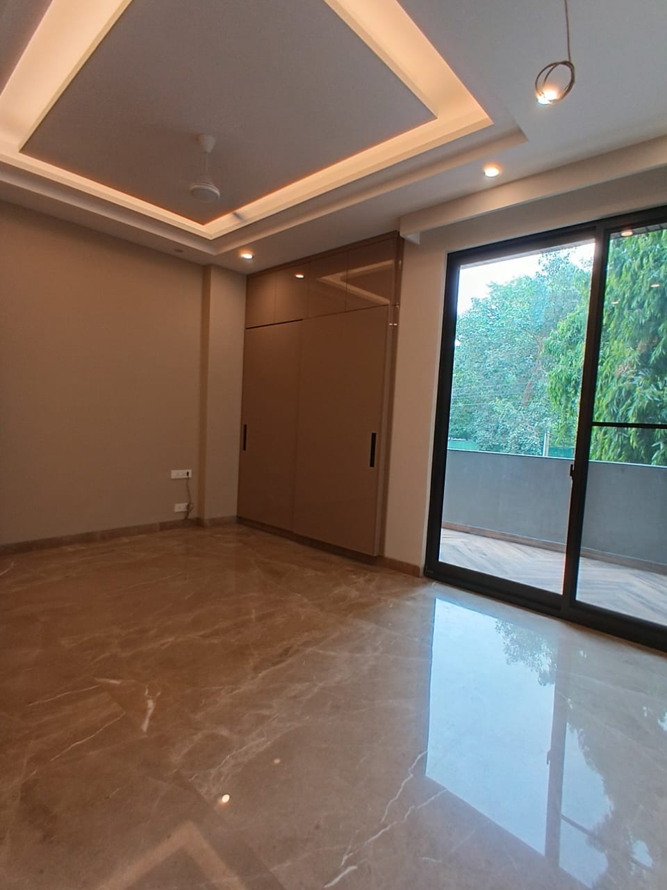 3.5 BHK + Pooja Room,Servant Room,Study Room,Extra Room Apartment For Rent in E Block Greater Kailash -