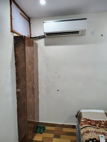 Room in 1 BHK Apartment at Sector 19 Dwarka – for Rent