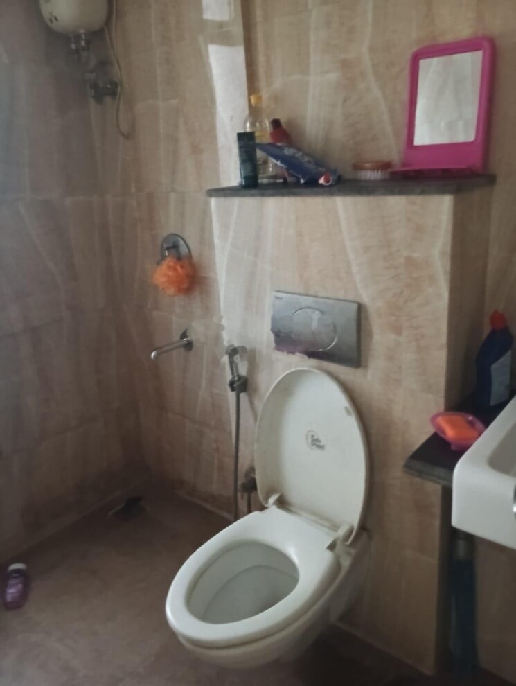 Bathroom, piramal-vaikunth 2 Bedroom 643 Sq.Ft. Apartment In Balkum Pada Thane 9007956