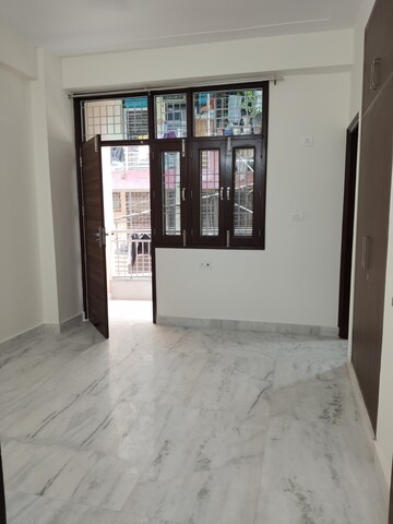 Room in 2 BHK Apartment at Panchsheel Vihar – for Rent